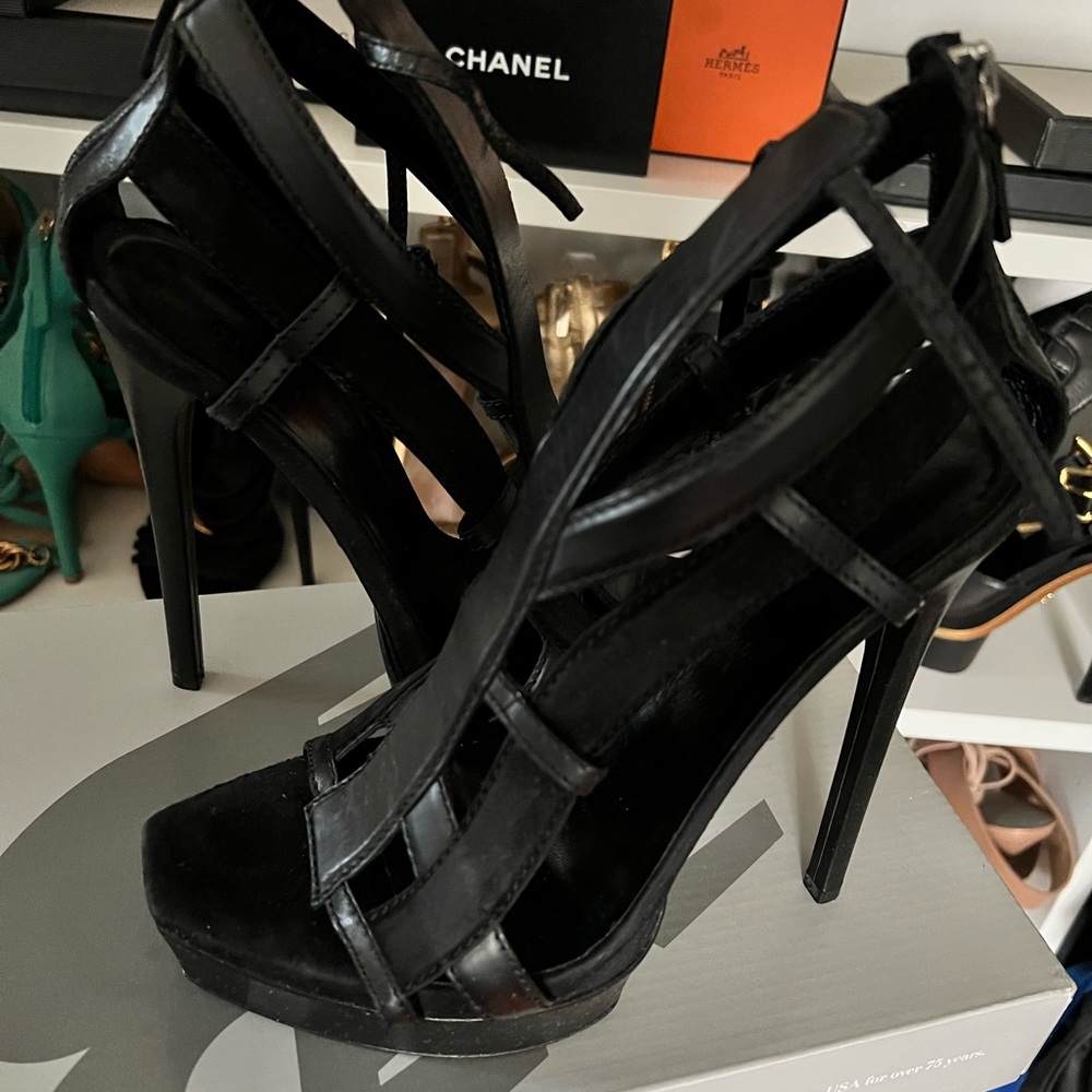 🛑SOLD!🛑 Gucci Black Platform Sandals Size 40